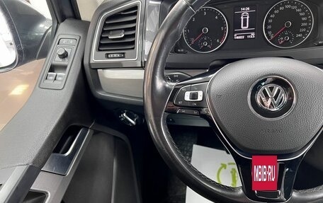 Volkswagen Multivan T6 рестайлинг, 2019 год, 3 995 000 рублей, 17 фотография