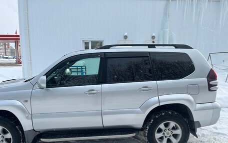 Toyota Land Cruiser Prado 120 рестайлинг, 2007 год, 1 800 000 рублей, 3 фотография