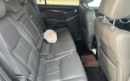 Toyota Land Cruiser Prado 120 рестайлинг, 2007 год, 1 800 000 рублей, 16 фотография