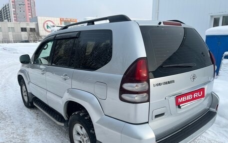 Toyota Land Cruiser Prado 120 рестайлинг, 2007 год, 1 800 000 рублей, 5 фотография