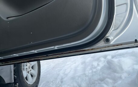 Toyota Land Cruiser Prado 120 рестайлинг, 2007 год, 1 800 000 рублей, 24 фотография