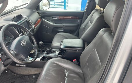 Toyota Land Cruiser Prado 120 рестайлинг, 2007 год, 1 800 000 рублей, 30 фотография