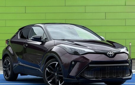 Toyota C-HR I рестайлинг, 2022 год, 2 120 000 рублей, 2 фотография