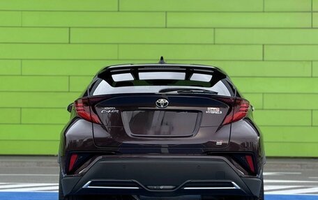 Toyota C-HR I рестайлинг, 2022 год, 2 120 000 рублей, 4 фотография