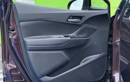 Toyota C-HR I рестайлинг, 2022 год, 2 120 000 рублей, 9 фотография