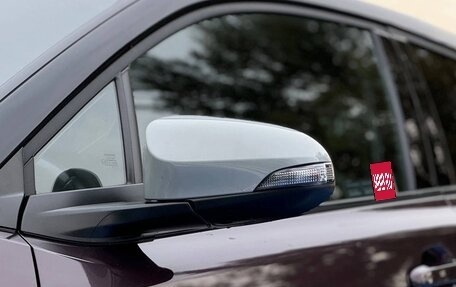 Toyota C-HR I рестайлинг, 2022 год, 2 120 000 рублей, 7 фотография