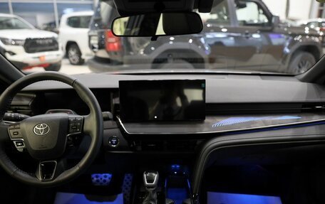 Toyota Camry, 2025 год, 4 800 000 рублей, 15 фотография