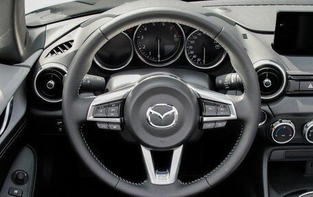 Mazda MX-5, 2023 год, 3 330 000 рублей, 11 фотография