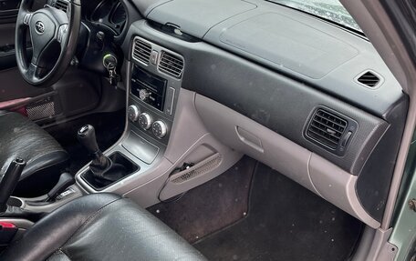 Subaru Forester, 2006 год, 600 000 рублей, 11 фотография