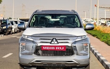 Mitsubishi Pajero Sport III рестайлинг, 2025 год, 4 250 000 рублей, 2 фотография