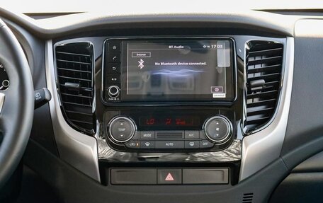 Mitsubishi Pajero Sport III рестайлинг, 2025 год, 4 250 000 рублей, 16 фотография