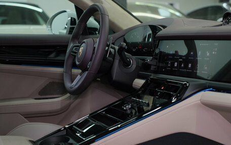 Porsche Panamera, 2025 год, 24 580 950 рублей, 32 фотография