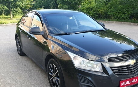 Chevrolet Cruze II, 2014 год, 800 000 рублей, 3 фотография