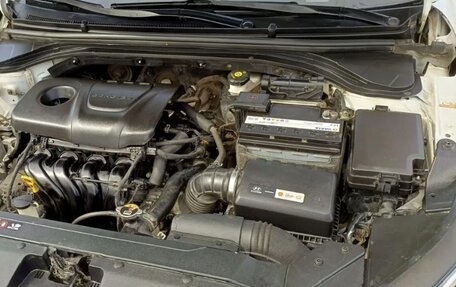 Hyundai Elantra VI рестайлинг, 2019 год, 1 100 000 рублей, 7 фотография