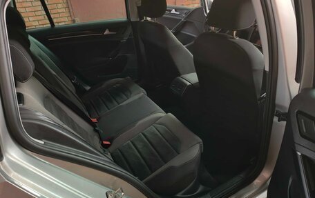 Volkswagen Golf VII, 2018 год, 1 870 000 рублей, 16 фотография