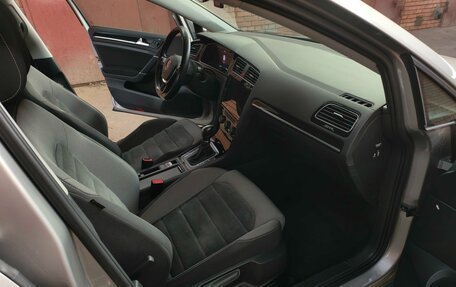 Volkswagen Golf VII, 2018 год, 1 870 000 рублей, 17 фотография