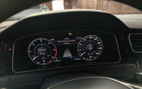 Volkswagen Golf VII, 2018 год, 1 870 000 рублей, 11 фотография