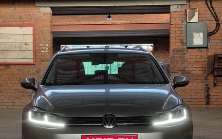 Volkswagen Golf VII, 2018 год, 1 870 000 рублей, 2 фотография