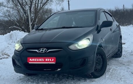 Hyundai Solaris II рестайлинг, 2013 год, 520 000 рублей, 3 фотография