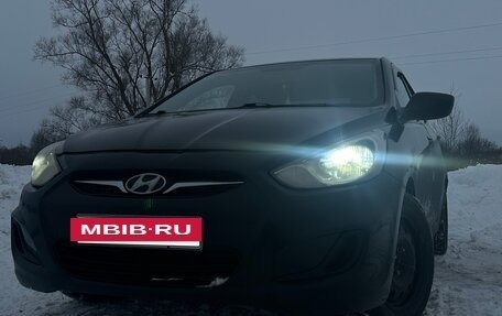 Hyundai Solaris II рестайлинг, 2013 год, 520 000 рублей, 4 фотография