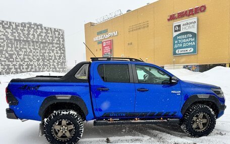 Toyota Hilux VIII, 2021 год, 6 950 000 рублей, 5 фотография