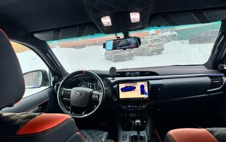 Toyota Hilux VIII, 2021 год, 6 950 000 рублей, 12 фотография