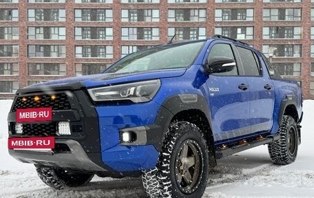 Toyota Hilux VIII, 2021 год, 6 950 000 рублей, 3 фотография