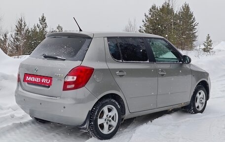 Skoda Fabia II, 2012 год, 650 000 рублей, 3 фотография