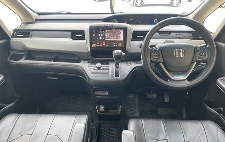 Honda Freed II, 2017 год, 1 700 000 рублей, 32 фотография