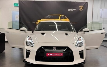 Nissan GT-R, 2022 год, 20 997 000 рублей, 3 фотография