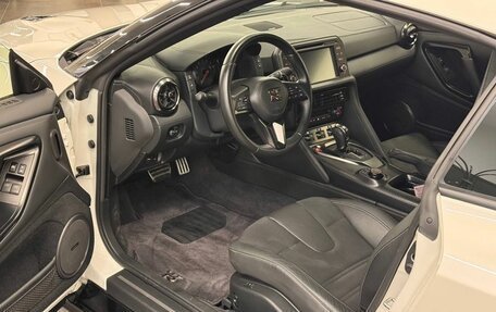 Nissan GT-R, 2022 год, 20 997 000 рублей, 19 фотография