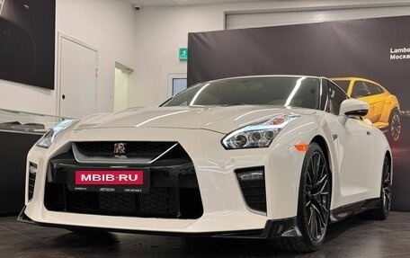 Nissan GT-R, 2022 год, 20 997 000 рублей, 9 фотография