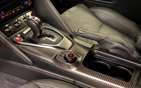 Nissan GT-R, 2022 год, 20 997 000 рублей, 26 фотография