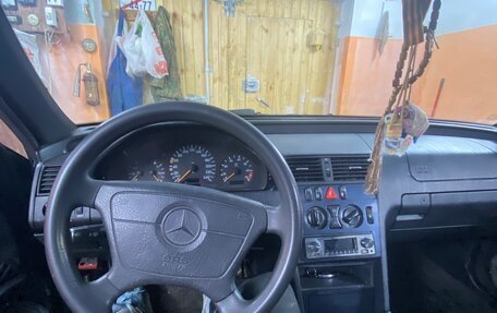 Mercedes-Benz C-Класс, 1998 год, 150 000 рублей, 5 фотография