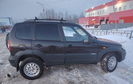 Chevrolet Niva I рестайлинг, 2010 год, 530 000 рублей, 5 фотография