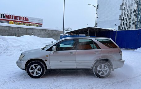Lexus RX IV рестайлинг, 2001 год, 720 000 рублей, 3 фотография