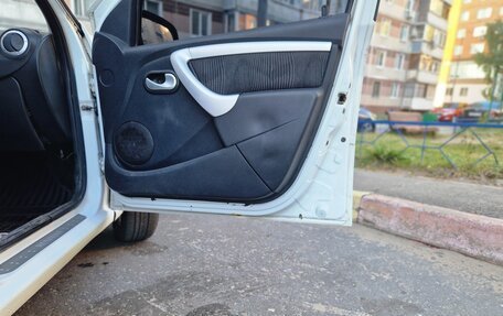 Renault Logan I, 2011 год, 300 000 рублей, 4 фотография