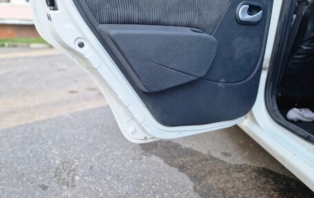 Renault Logan I, 2011 год, 300 000 рублей, 7 фотография