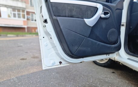 Renault Logan I, 2011 год, 300 000 рублей, 6 фотография