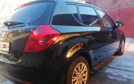 KIA cee'd I рестайлинг, 2008 год, 450 000 рублей, 13 фотография