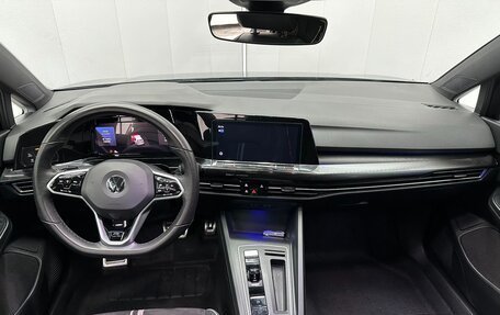 Volkswagen Golf VIII, 2021 год, 1 850 000 рублей, 7 фотография