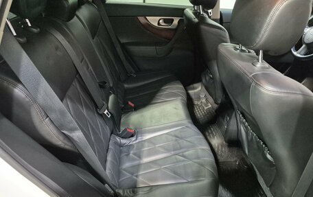 Infiniti FX II, 2010 год, 2 200 000 рублей, 16 фотография