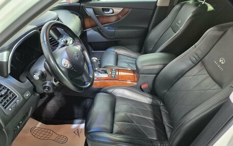 Infiniti FX II, 2010 год, 2 200 000 рублей, 14 фотография