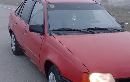 Opel Kadett E рестайлинг, 1986 год, 190 000 рублей, 3 фотография