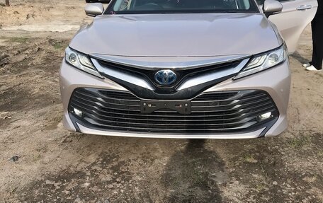 Toyota Camry, 2017 год, 2 100 000 рублей, 1 фотография