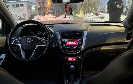 Hyundai Solaris II рестайлинг, 2011 год, 550 000 рублей, 1 фотография