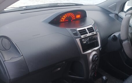 Toyota Vitz, 2009 год, 510 000 рублей, 16 фотография