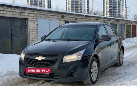Chevrolet Cruze II, 2013 год, 560 000 рублей, 3 фотография