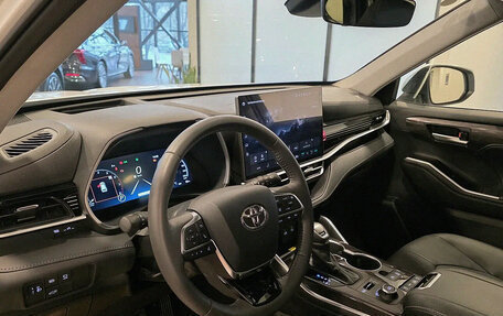 Toyota Highlander, 2025 год, 5 590 000 рублей, 21 фотография