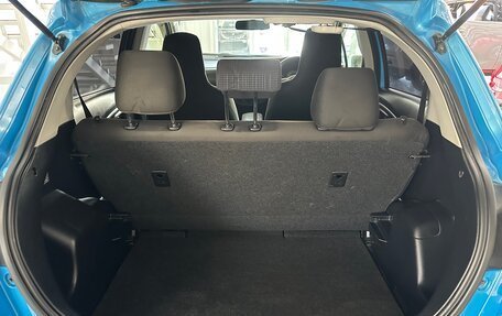 Toyota Vitz, 2018 год, 1 054 000 рублей, 10 фотография